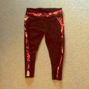 Floral/black cropped sport legging ✨
